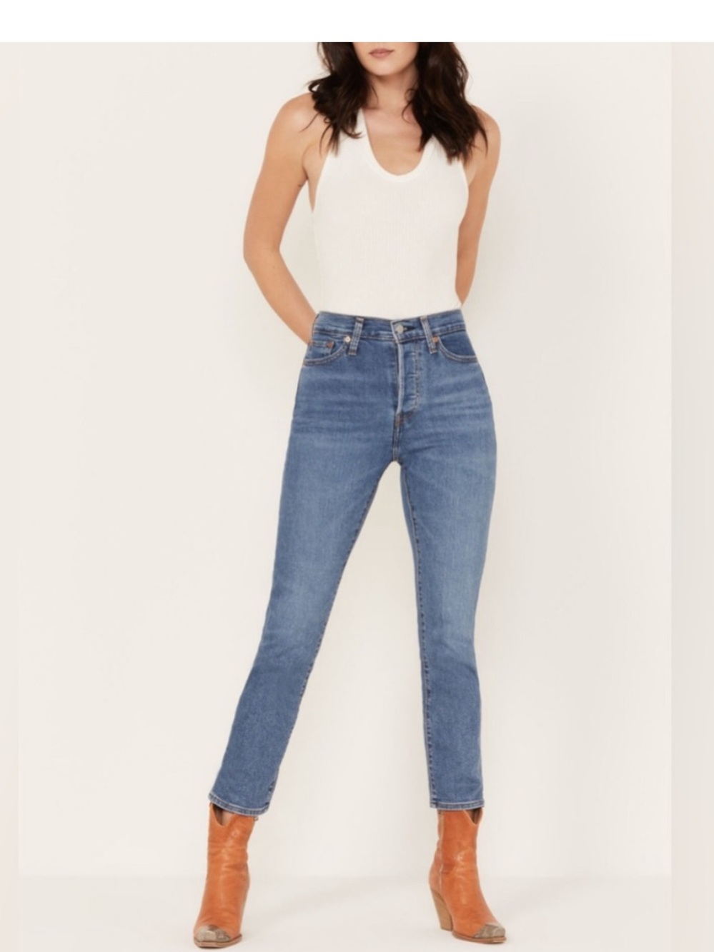 LEVI'S WOMEN'S MEDIUM WASH SUMMER LOVE WEDGIE STRAIGHT JEANS Size 29